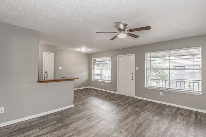 CHAPEL CREEK Apartments, 3410 Hidalgo Drive, Dallas, TX RentCafe